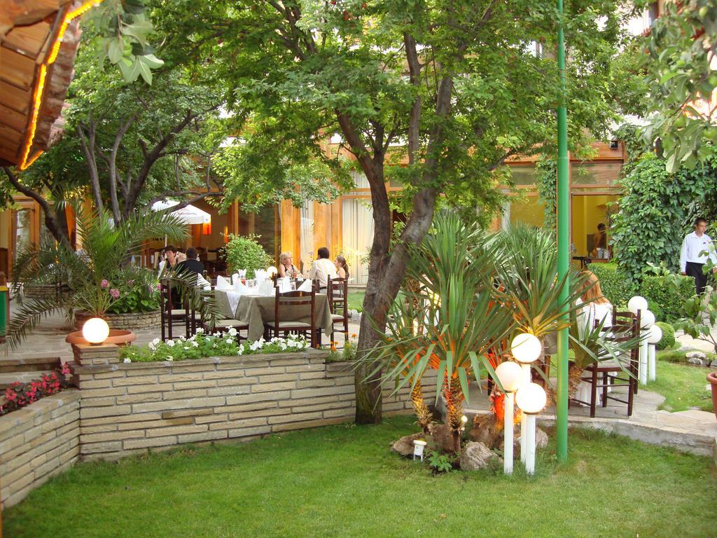 Hotel Bozukova House à Sliven Extérieur photo