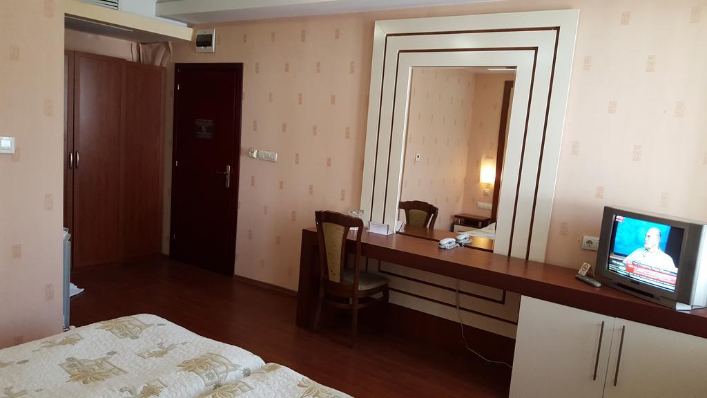 Hotel Bozukova House à Sliven Chambre photo