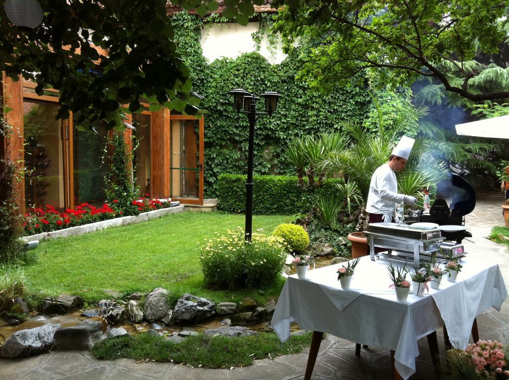 Hotel Bozukova House à Sliven Extérieur photo